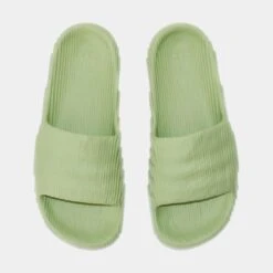 ADIDAS Adilette 22 Slide Mens Sandals (Green) -FreshKicks Store 38bd95eff903fe6722a825b4840df182
