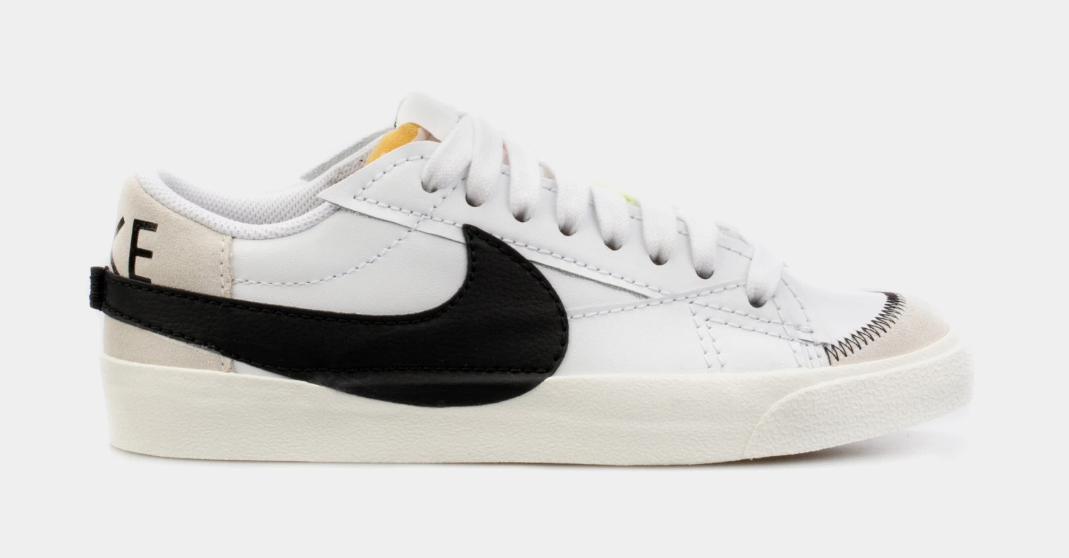 Nike Blazer Low 77 Jumbo Mens Basketball Shoes (White/Black) 3 Nike Blazer Low 77 Jumbo Mens Basketball Shoes (White/Black)
