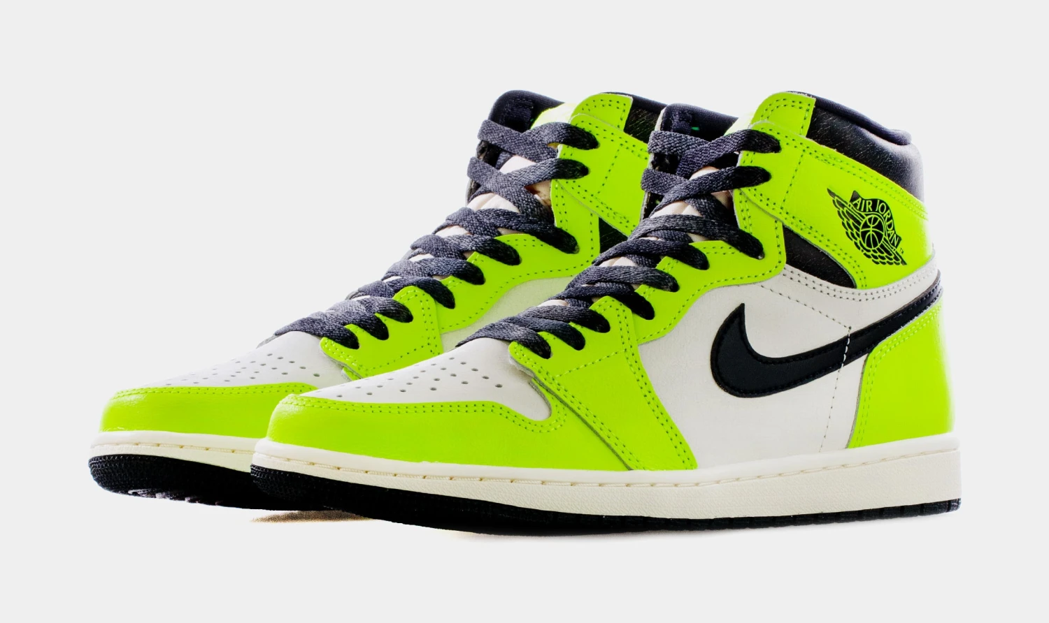 Air Jordan 1 High OG Visionaire Mens Lifestyle Shoes (Black/Neon Yellow) Free Shipping 6 Air Jordan 1 High OG Visionaire Mens Lifestyle Shoes (Black/Neon Yellow) Free Shipping - Image 4